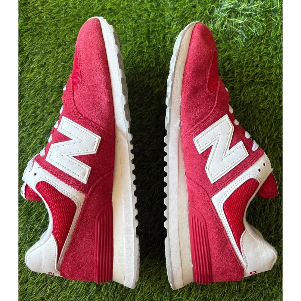 New Balance 574 Classic Mens Size 10.5 Red White Suede Mesh Sneakers ML574PI2